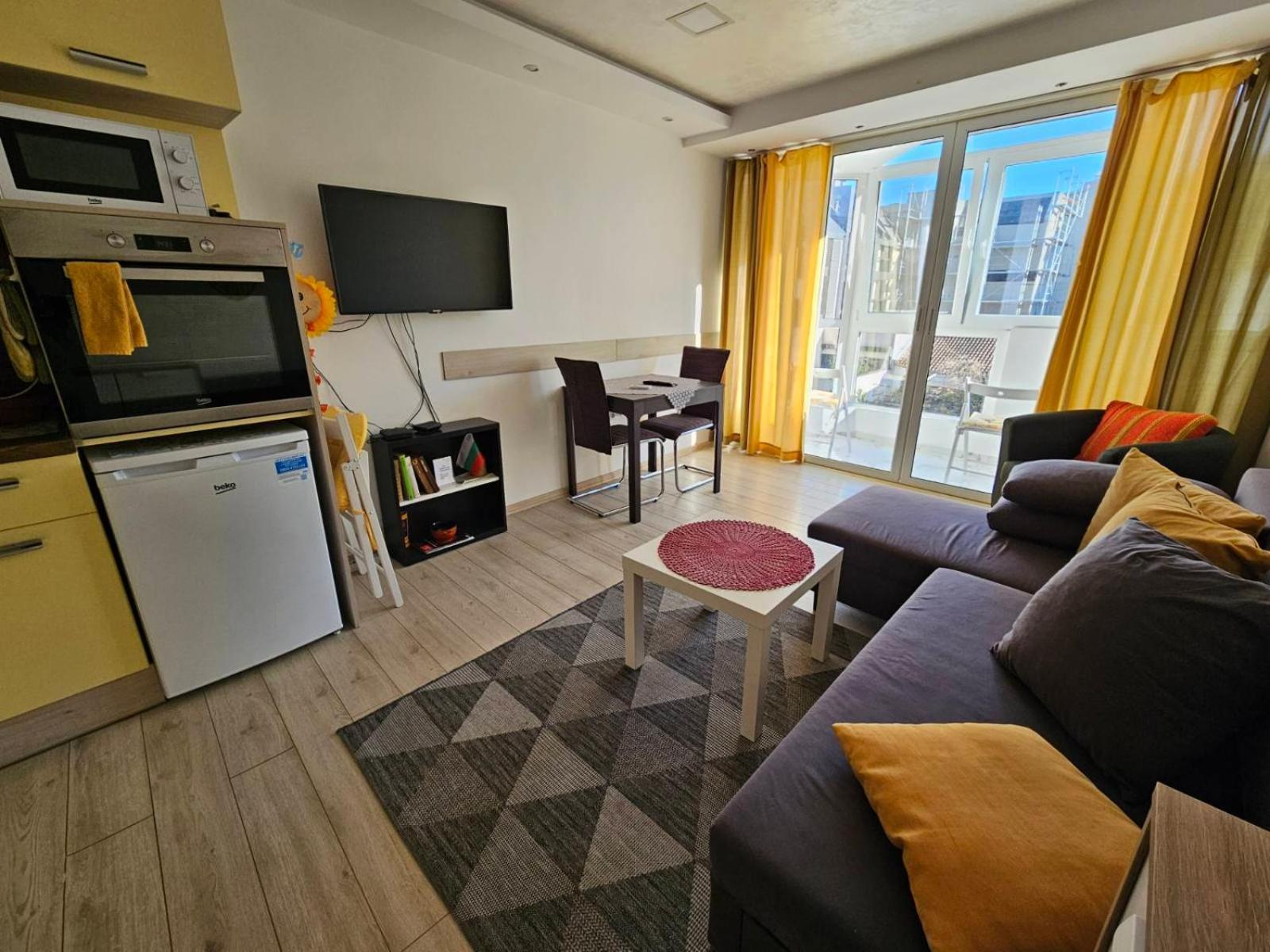 Данделион Apartment Бургас Екстериор снимка